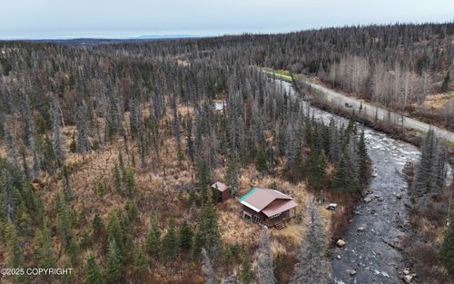 7240 W Willow Fishhook Rd, Willow, AK, 99688 | Card Image