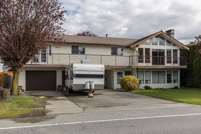 46227 Stevenson Road, House other with 5 bedrooms, 3 bathrooms and null parking in Chilliwack BC | Image 2