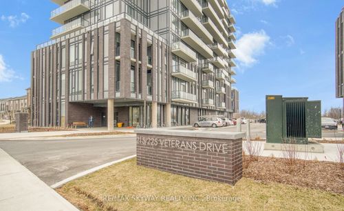 201-225 Veterans Dr, Brampton, ON, L7A5L7 | Card Image