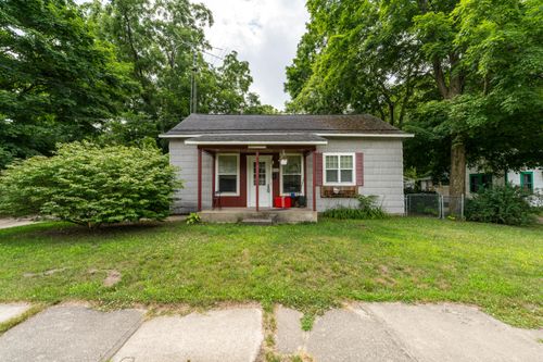 305 W Saint Marys St, Decatur, MI, 49045-1330 | Card Image