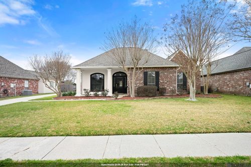 39354 Meadowbrook Ave, Prairieville, LA, 70769-4836 | Card Image