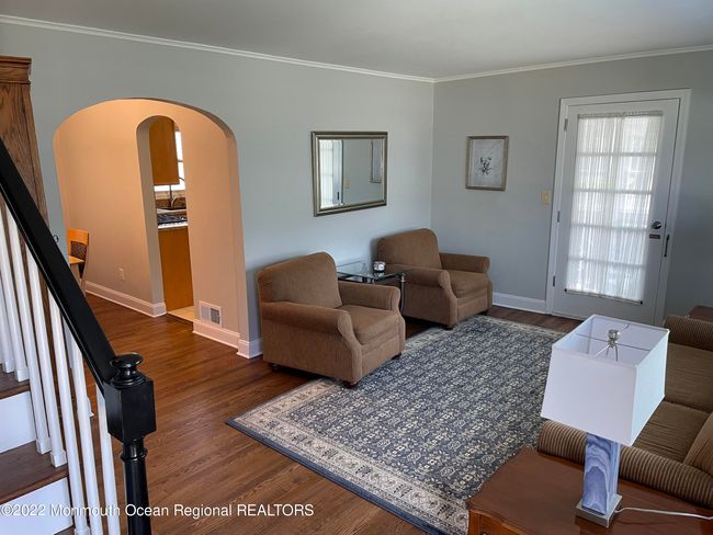 Front living room | Image 7