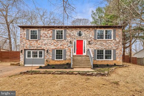11910 Shirley Ave, MANASSAS, VA, 20112-5300 | Card Image