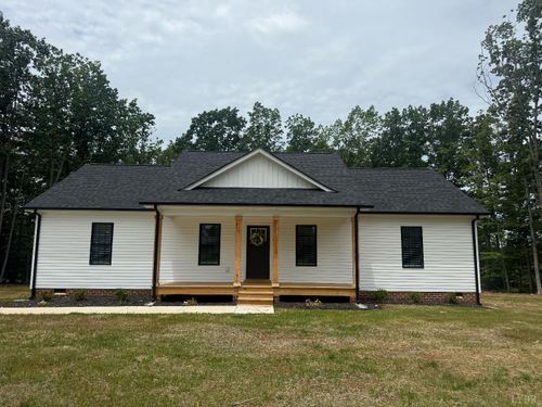 9675 Old Courthouse Rd, APPOMATTOX, VA, 24522-8995 | Card Image