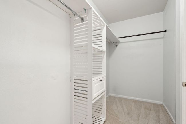 Closet | Image 17