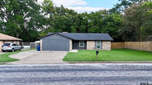 108 N Rainbow Dr, Whitehouse, TX, 75791-3304 | Card Image