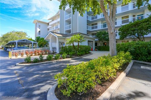 apt-108-360 Horse Creek Dr, NAPLES, FL, 34110-6044 | Card Image