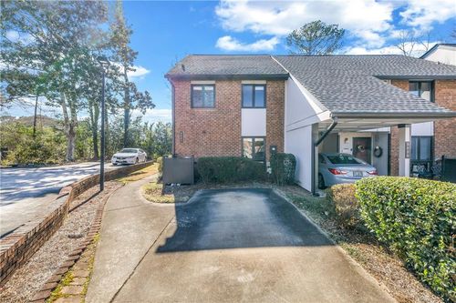 3221 Clairmont North Ne, Brookhaven, GA, 30329-1022 | Card Image