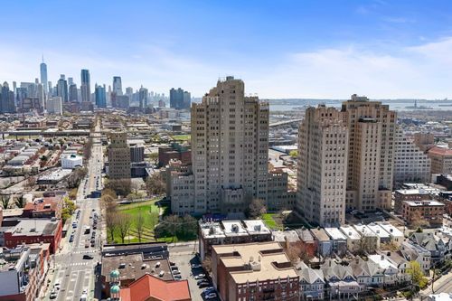 apt-805-4 Beacon Way, Jersey City, NJ, 07304-6128 | Card Image