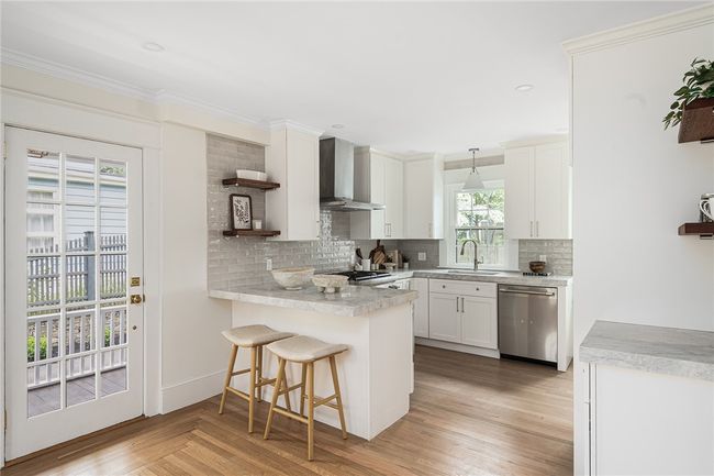 175 Freeman Pkwy, House other with 5 bedrooms, 4 bathrooms and 5 parking in Providence RI | Image 23