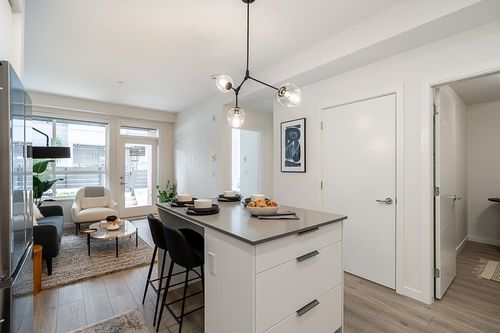 609-7936 206 St, Langley, BC, V2Y3X8 | Card Image