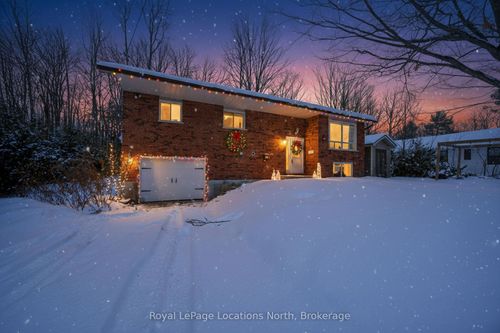 40 Rue Vanier, Tiny, ON, L9M0J2 | Card Image