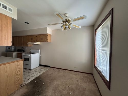 207b-1353 Cove Dr, Prospect Heights, IL, 60070-1906 | Card Image