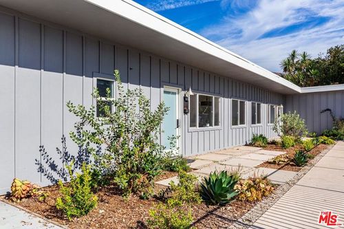 6459 Sycamore Meadows Dr, Malibu, CA, 90265 | Card Image
