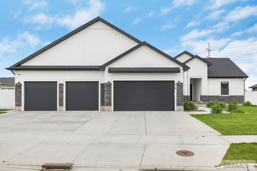 928 N Greenwillow Ln, Ammon, ID, 83401-1396 | Card Image