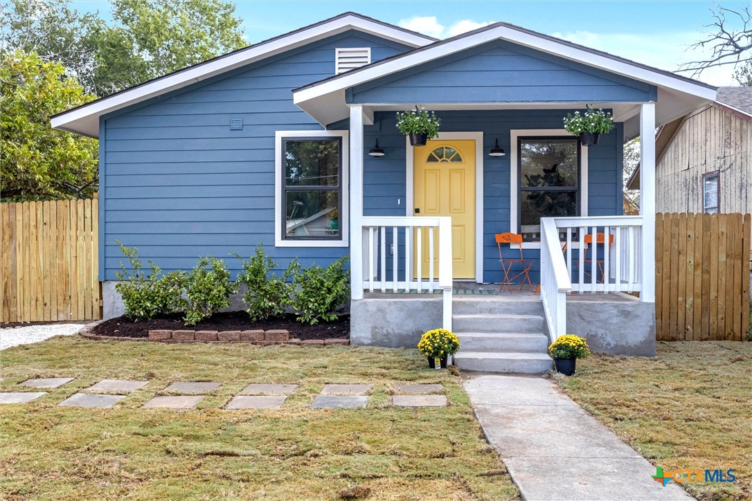 Marshall St, San Marcos, TX 78666