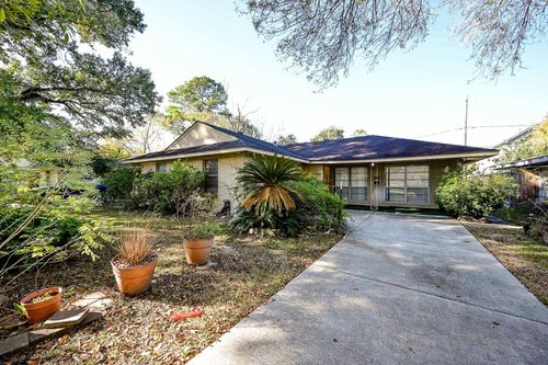 10302 Woodwind Dr, Houston, TX, 77025-5439 | Card Image