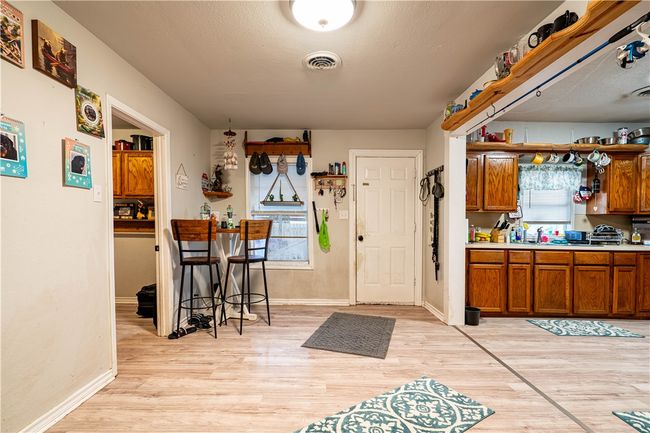 606 N Ironwood Ave, House other with 3 bedrooms, 2 bathrooms and 2 parking in Bishop TX | Image 10
