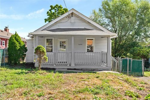 1607 Fredell St, Pittsburgh, PA, 15210-3748 | Card Image