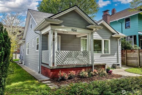 954 19th Avenue E, Seattle, WA, 98112 | Card Image