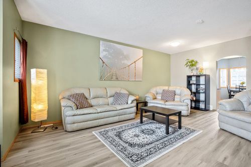 209 Strathcona Cir, Strathmore, AB, T1P0B1 | Card Image