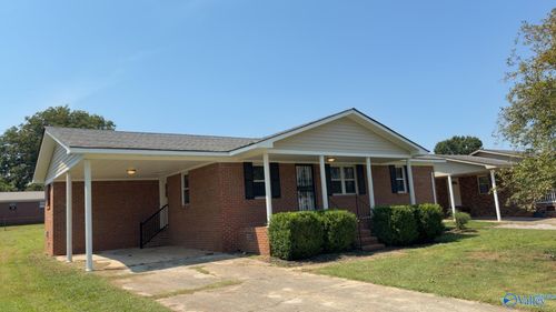 1111 James Ave, Courtland, AL, 35618-3035 | Card Image