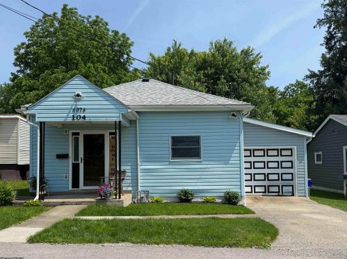8078 Gordon St, Stonewood, WV, 26301-7739 | Card Image
