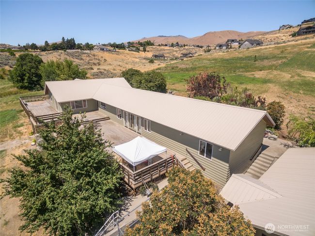 3613 Mcmullan Rd, Home with 3 bedrooms, 3 bathrooms and 6 parking in Wenatchee WA | Image 16