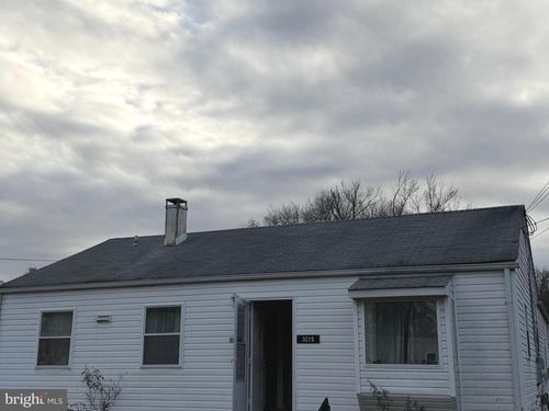 3215 Campbell Dr, ALEXANDRIA, VA, 22303-1105 | Card Image