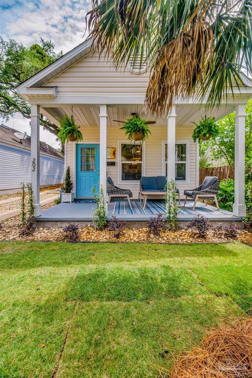 202 N Reus St, Pensacola, FL, 32502-4749 | Card Image