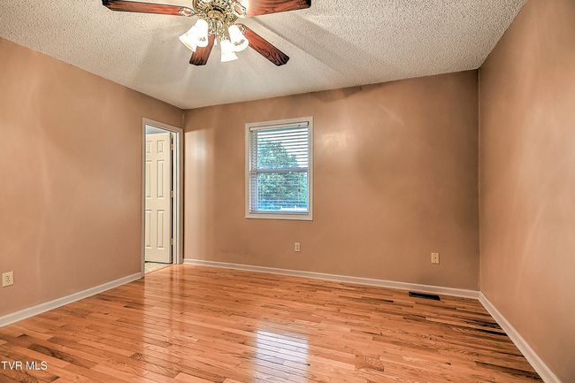 145 Linda Hts, House other with 3 bedrooms, 3 bathrooms and null parking in Fall Branch TN | Image 34