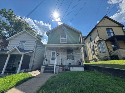 612 Pearson St, New Castle, PA, 16101-4041 | Card Image