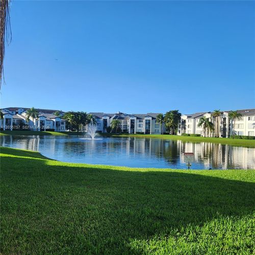 1089-4500 Nw 107th Ave, Doral, FL, 33178-1885 | Card Image