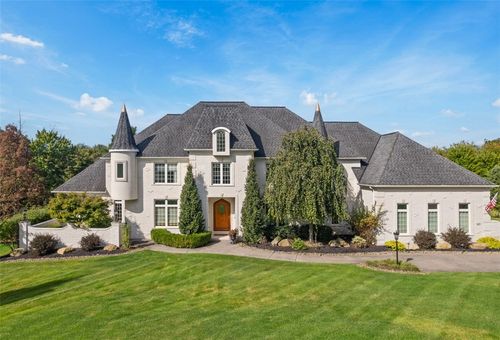 107 Mirage Dr, Cranberry Twp, PA, 16066-3847 | Card Image