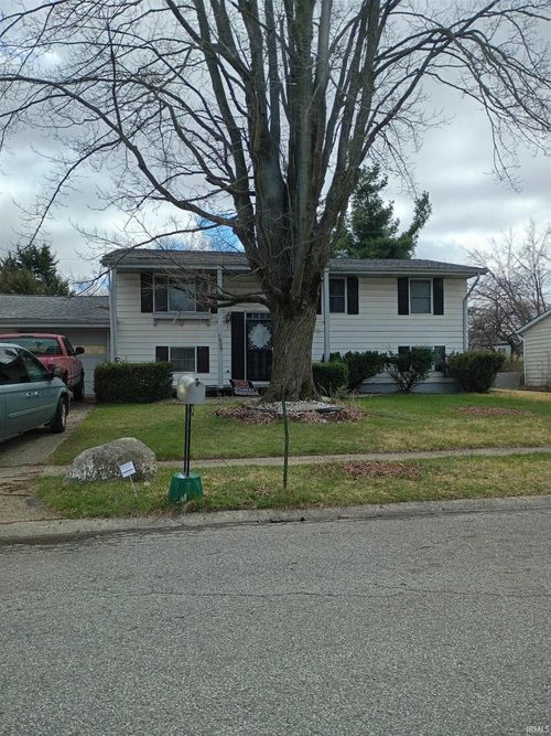1509 Conti Ln, Kokomo, IN, 46902-6171 | Card Image