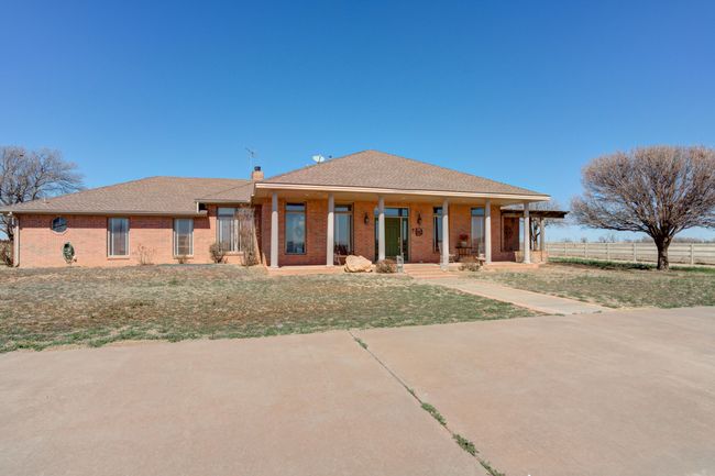 14101 E Fm 1527, Home with 3 bedrooms, 4 bathrooms and null parking in Lorenzo TX | Image 10