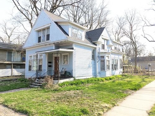 210 Grove St, Urbana, IL, 61802-3433 | Card Image