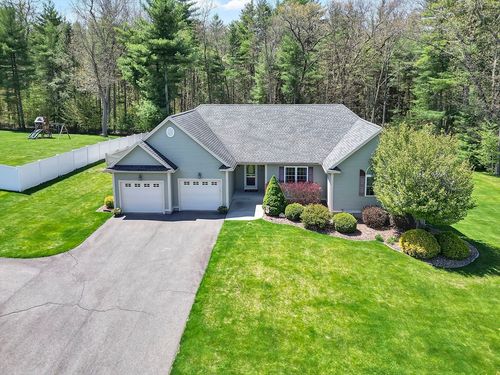 8 Carla Ln, Wilbraham, MA, 01095-1454 | Card Image