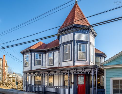 306 Lincoln St, Lunenburg, NS, B0J2C0 | Card Image