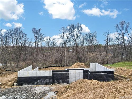 4060 Metamora Ridge Road, Metamora Village, MI, 48455 | Card Image