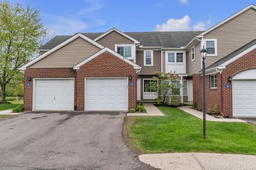 251 Fieldcrest St, Ann Arbor, MI, 48103-6421 | Card Image