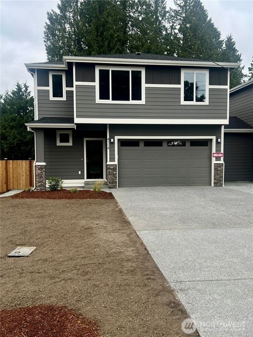 a-411 205th St Sw, Lynnwood, WA, 98036-7207 | Card Image