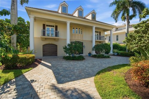 80 Southport Cv, BONITA SPRINGS, FL, 34134-8542 | Card Image