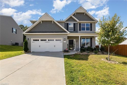 4697 Deveron Dr, Kernersville, NC, 27284-6857 | Card Image