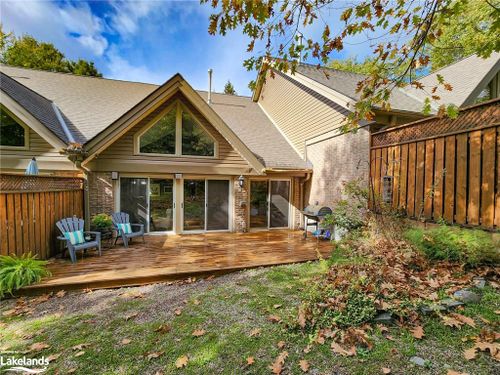 44 Fairways Crt, Bracebridge, ON, P1L2C6 | Card Image