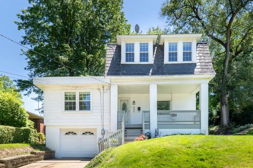 833 Chalmers Place, Mt. Lebanon, PA, 15243 | Card Image