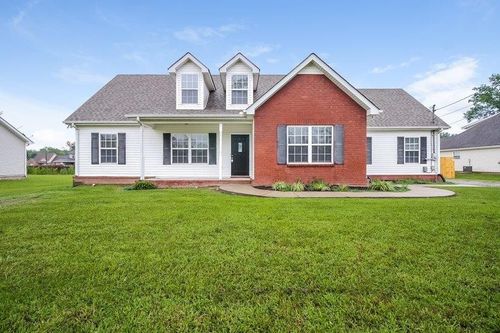 111 Centerrock Dr, Christiana, TN, 37037-5482 | Card Image