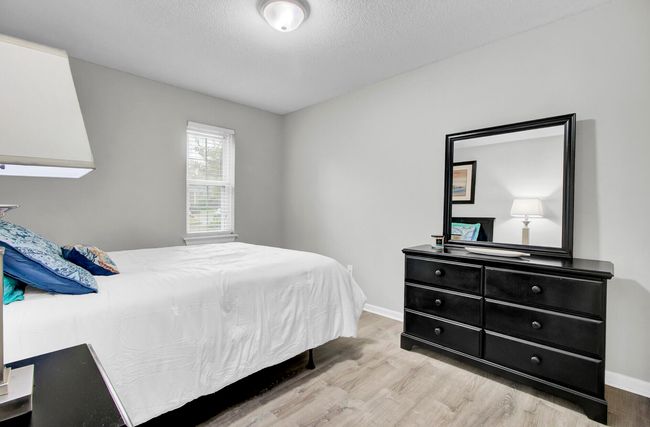 21 Rivers Point Row 4B | Image 11