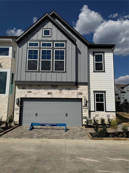 16038 Hayes Park Dr, Houston, TX, 77079-2146 | Card Image