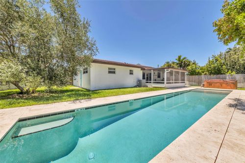 3213 Dover Rd, Pompano Beach, FL, 33062-1209 | Card Image